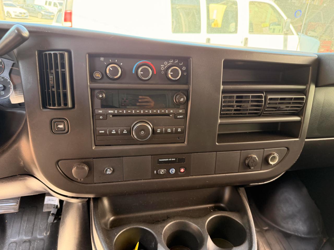 GMC Savana G1500 Cargo 2013