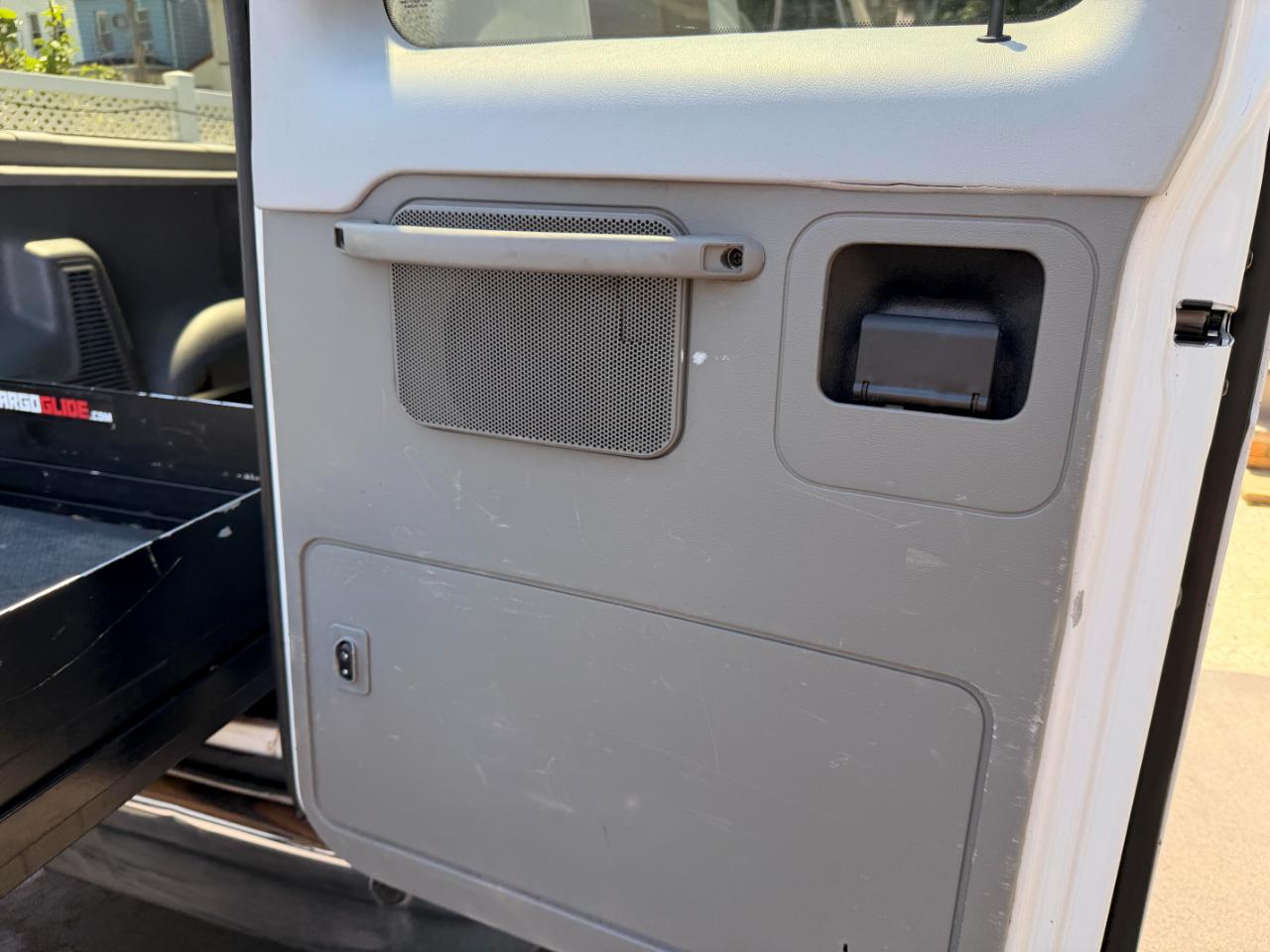 Ford Econoline E-350 XLT Super Duty Extended 2012