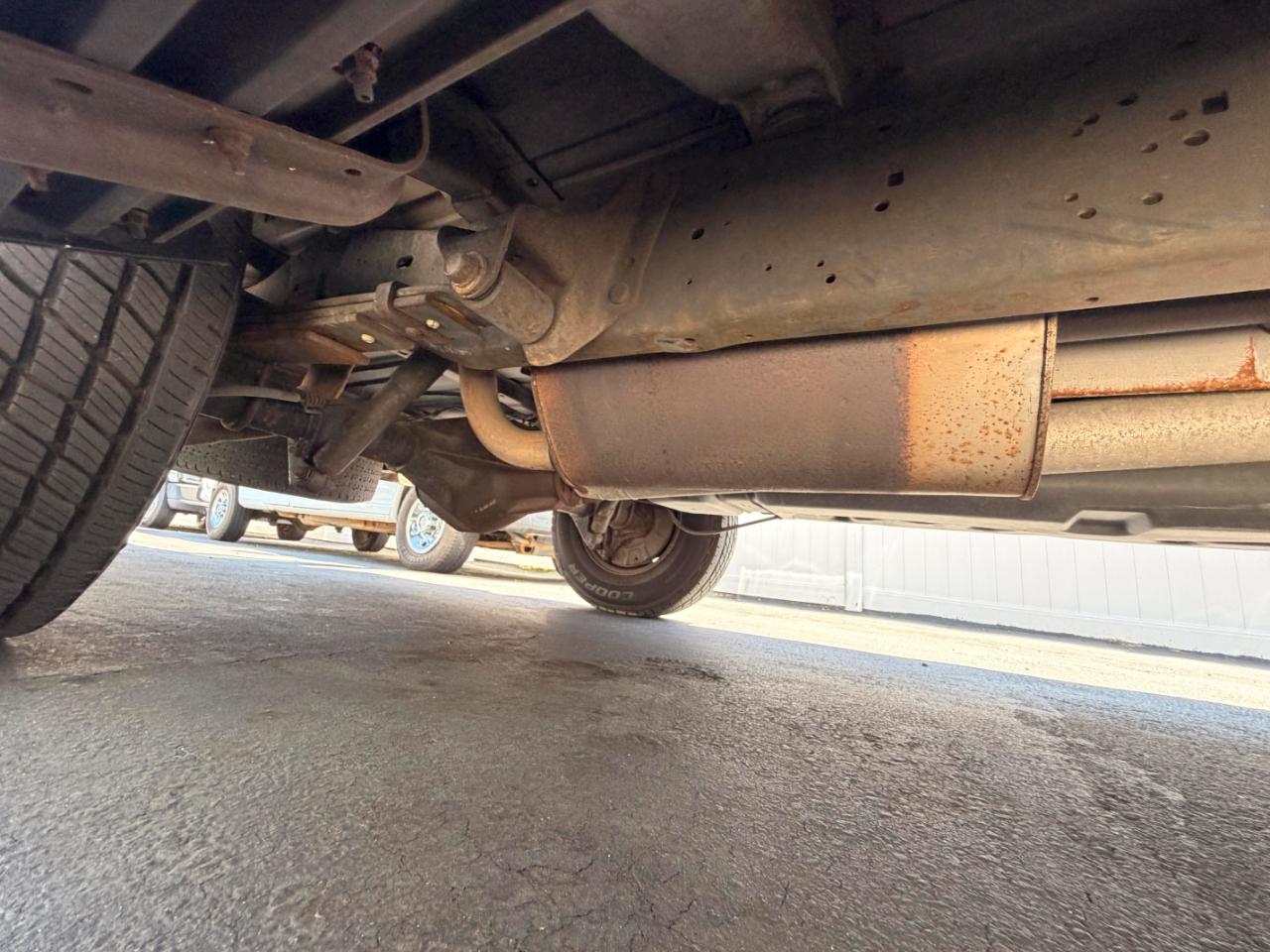 Ford Econoline E-350 XLT Super Duty Extended 2012