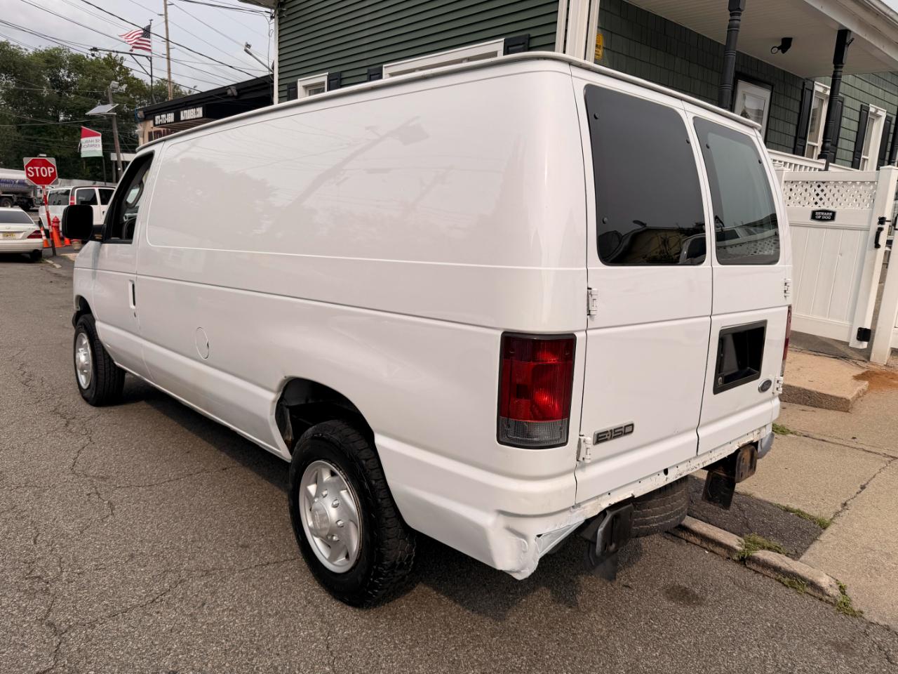 Ford Econoline E-150 2007