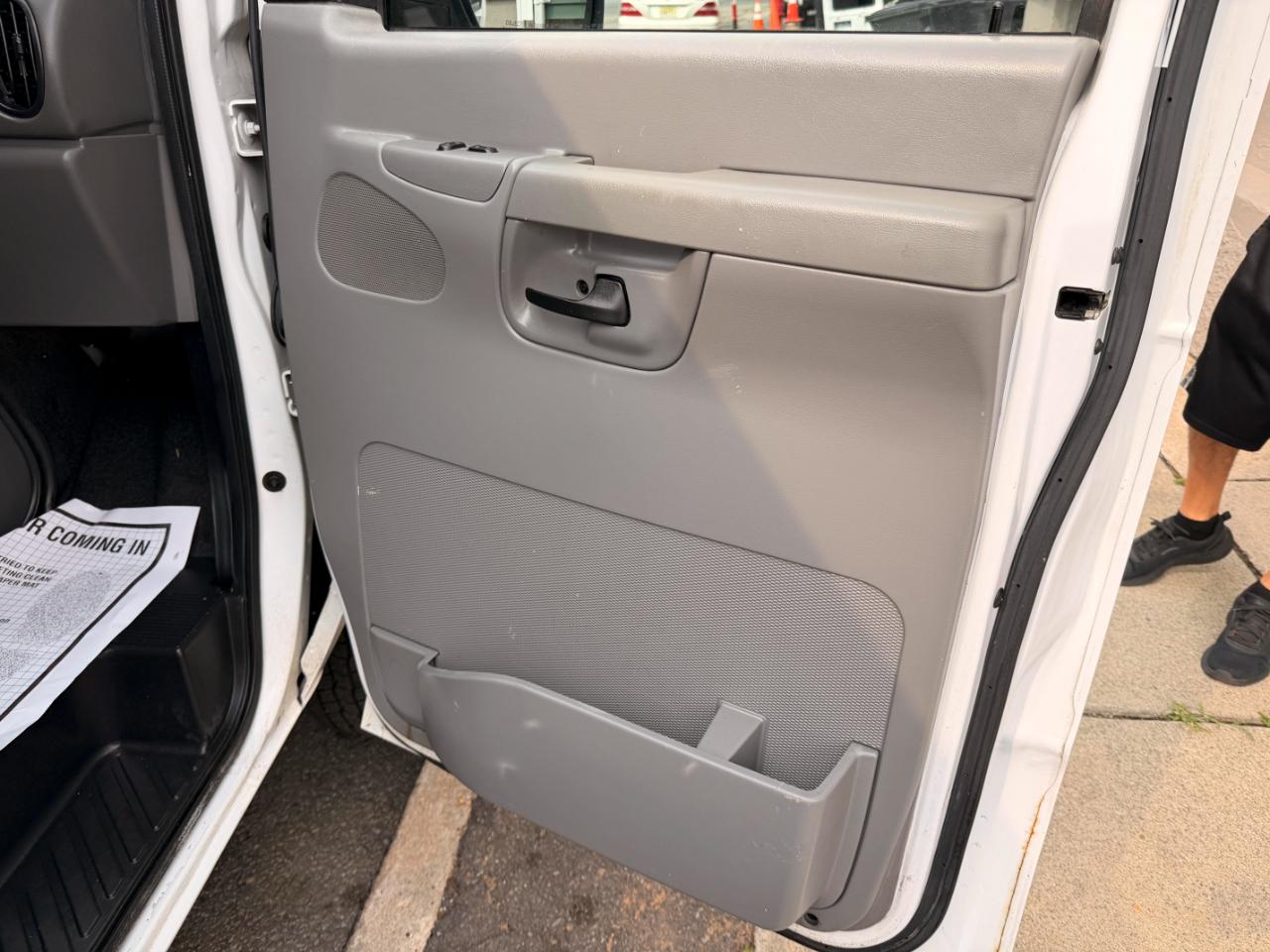 Ford Econoline E-150 2007