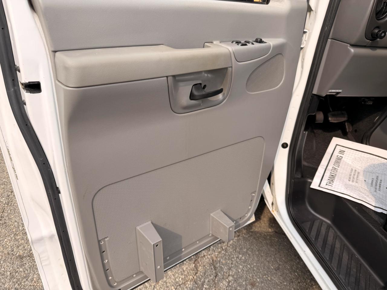 Ford Econoline E-150 2007