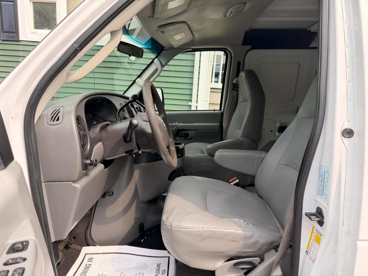 Ford Econoline E-150 2007