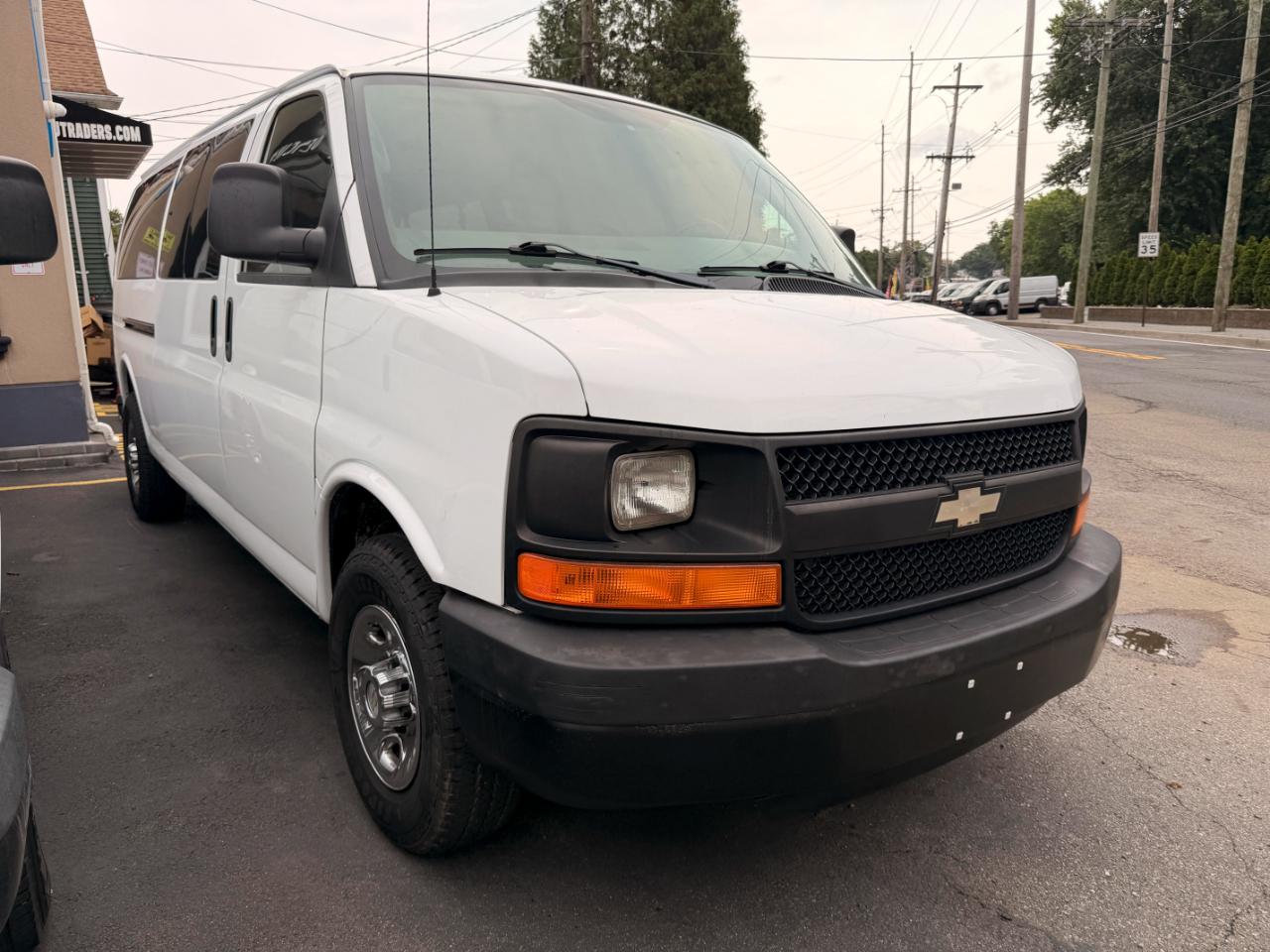 Chevrolet Express LS 3500 Extended 2007