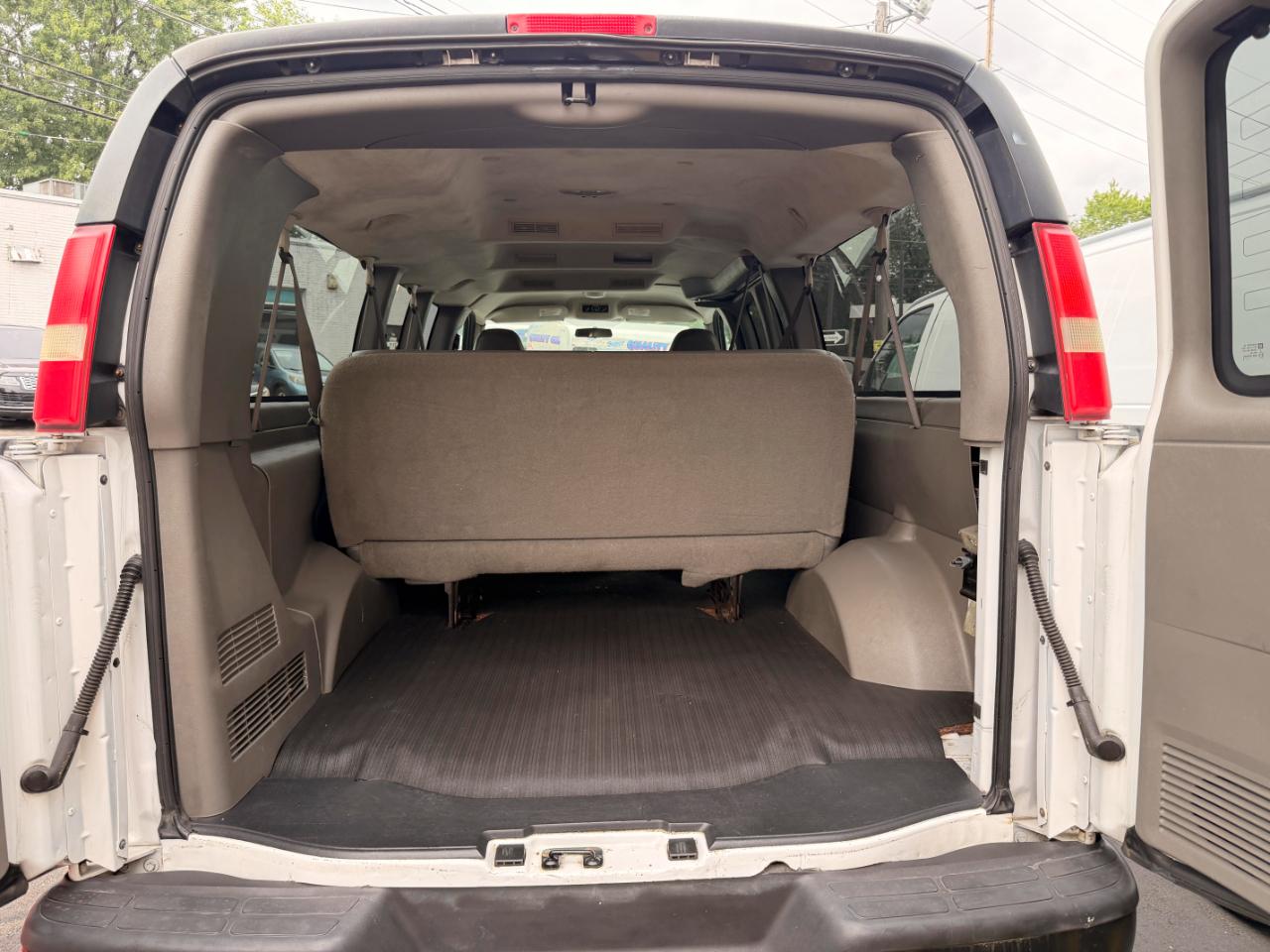Chevrolet Express LS 3500 Extended 2007