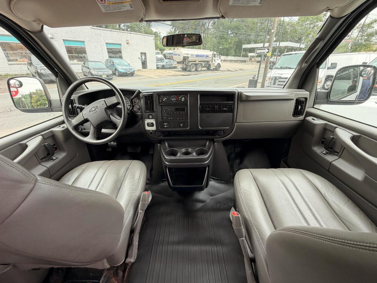 Chevrolet Express LS 3500 Extended 2007