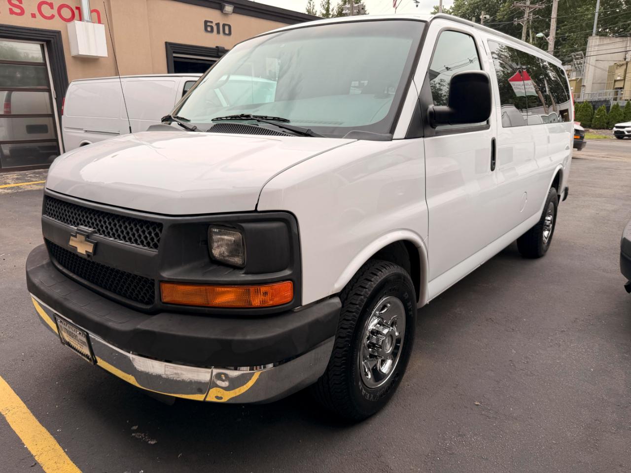 Chevrolet Express LS 2500 2015