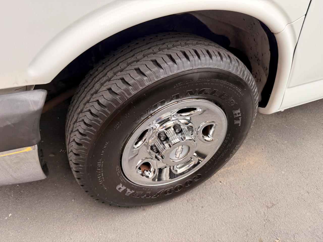 Chevrolet Express LS 2500 2015