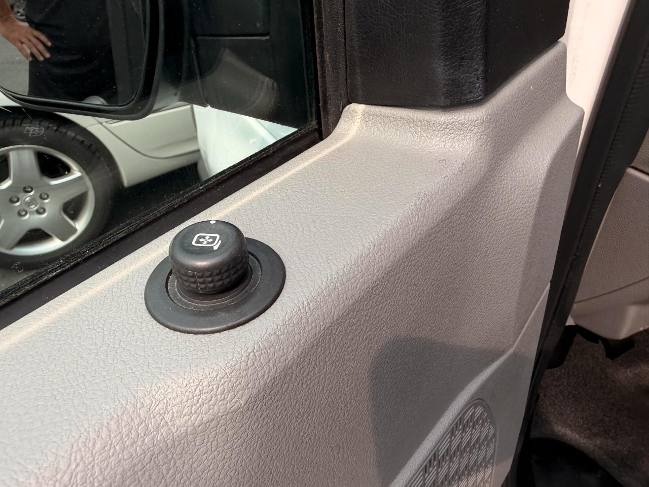 Ford Econoline E-150 Extended 2011