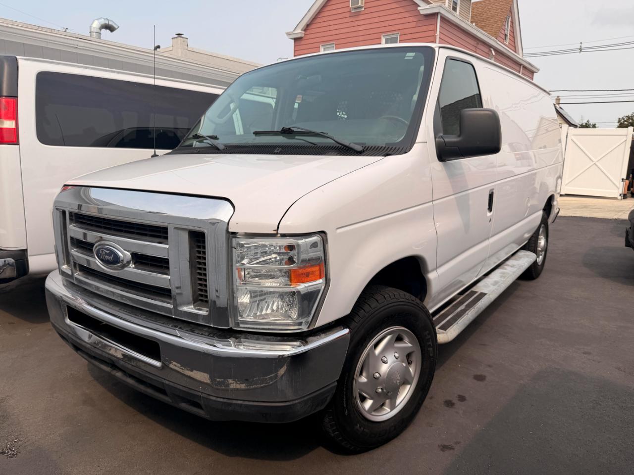 Ford Econoline E-250 2012