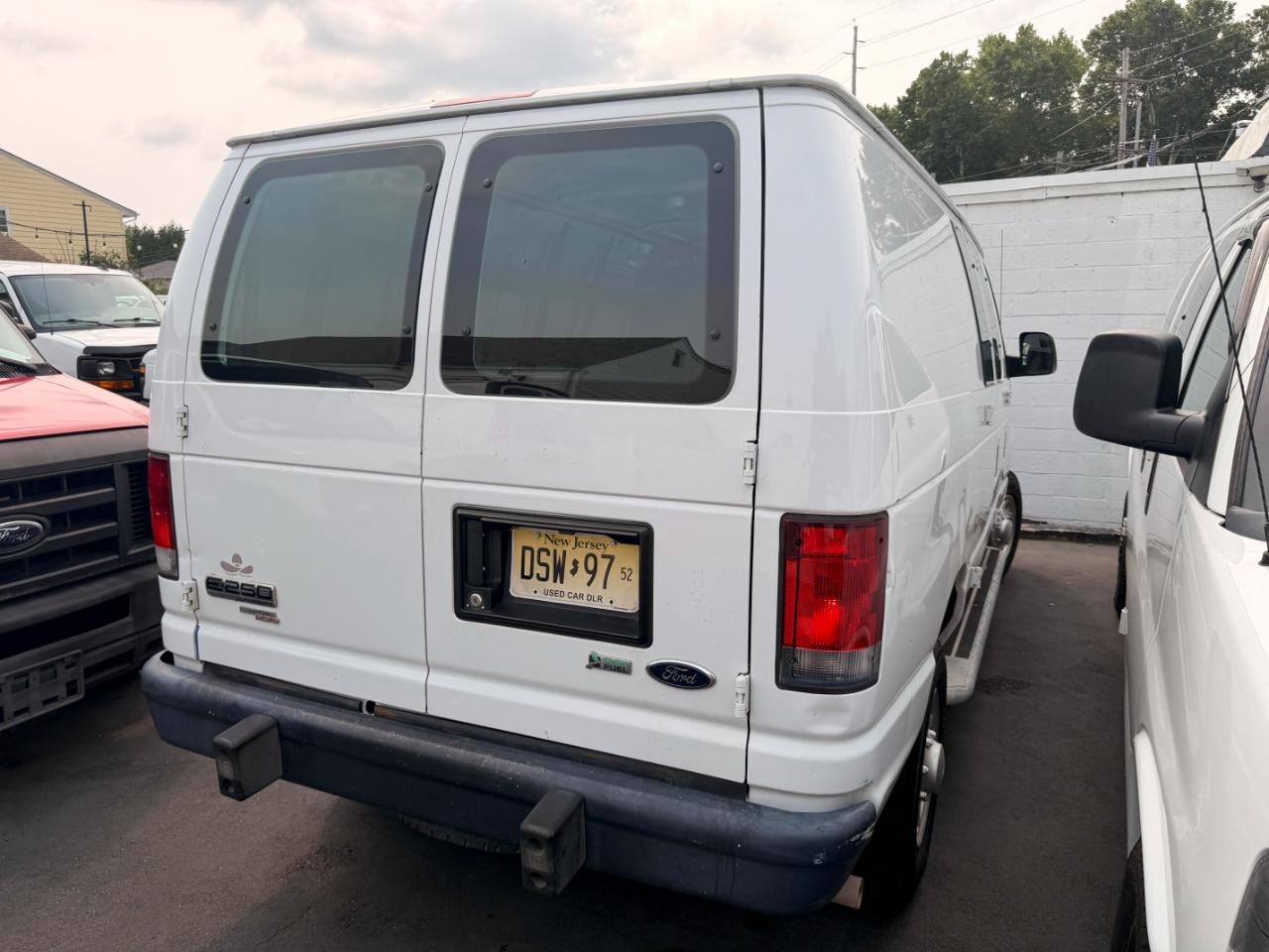 Ford Econoline E-250 2012