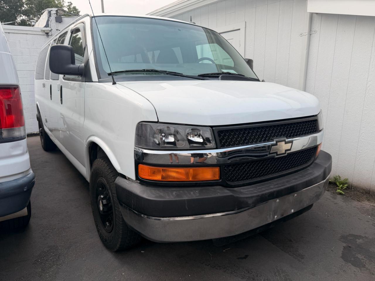 Chevrolet Express LT 3500 Extended 2014