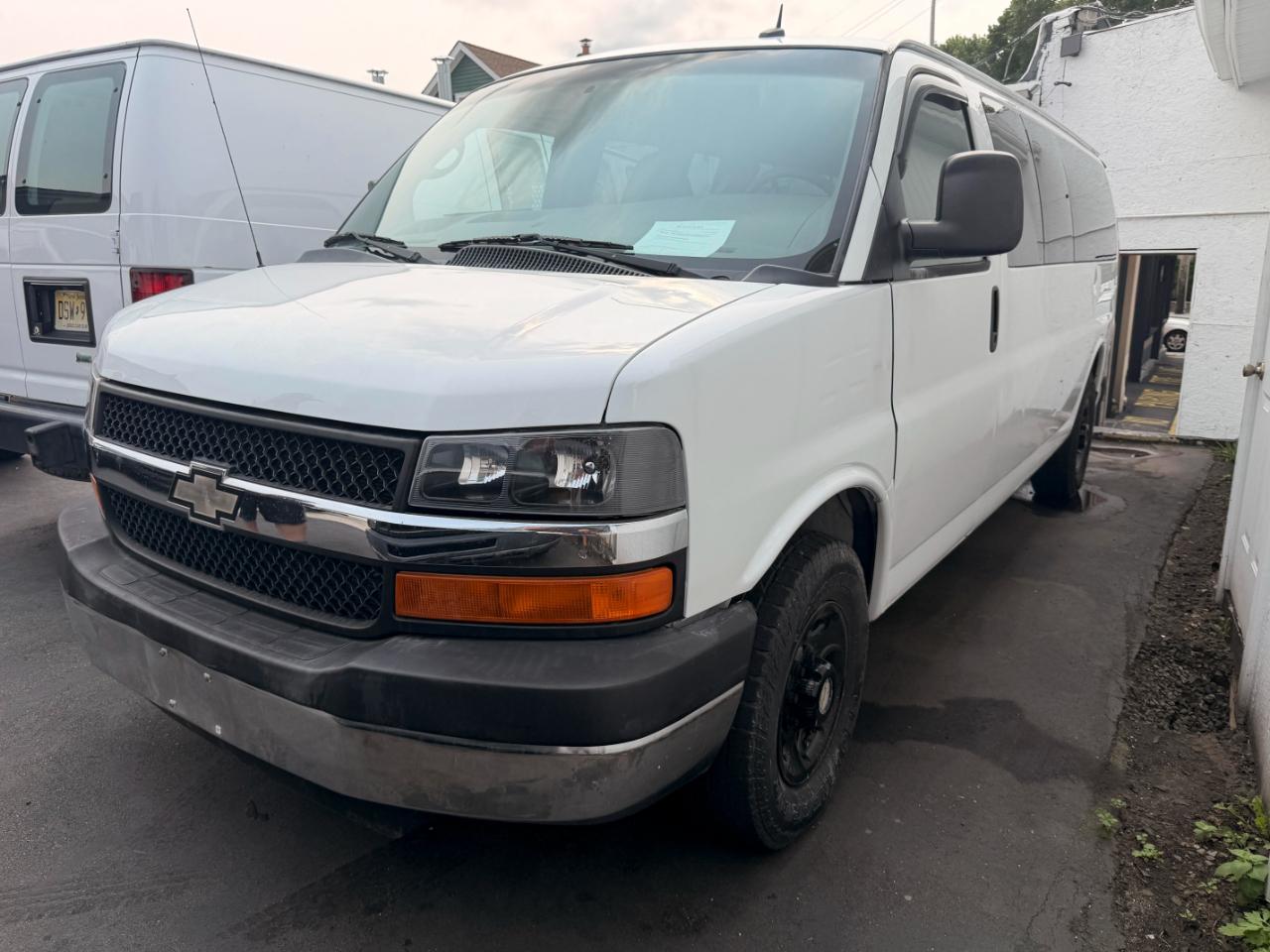 Chevrolet Express LT 3500 Extended 2014