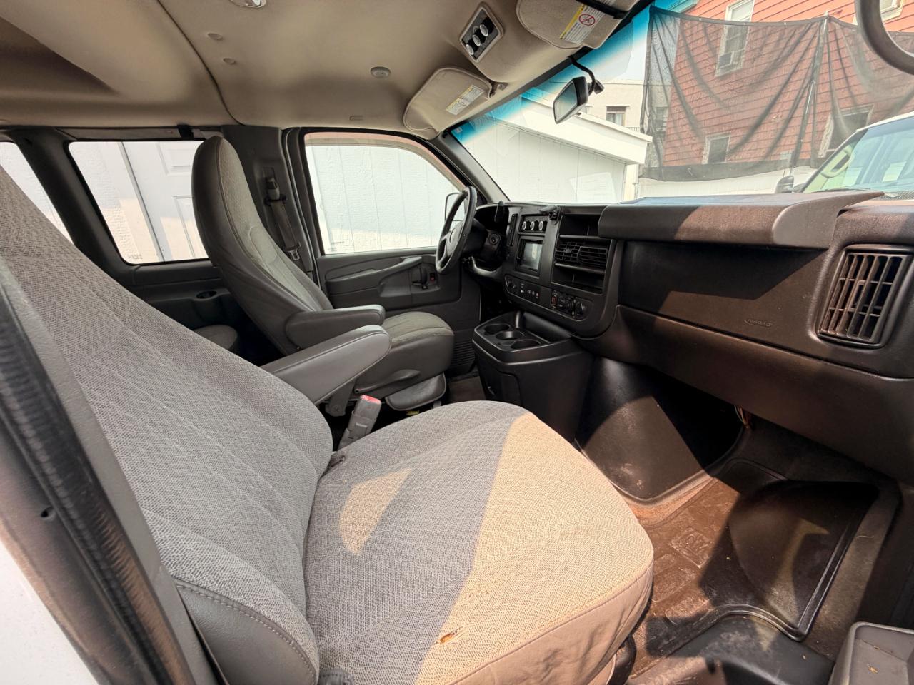 Chevrolet Express LT 3500 Extended 2014