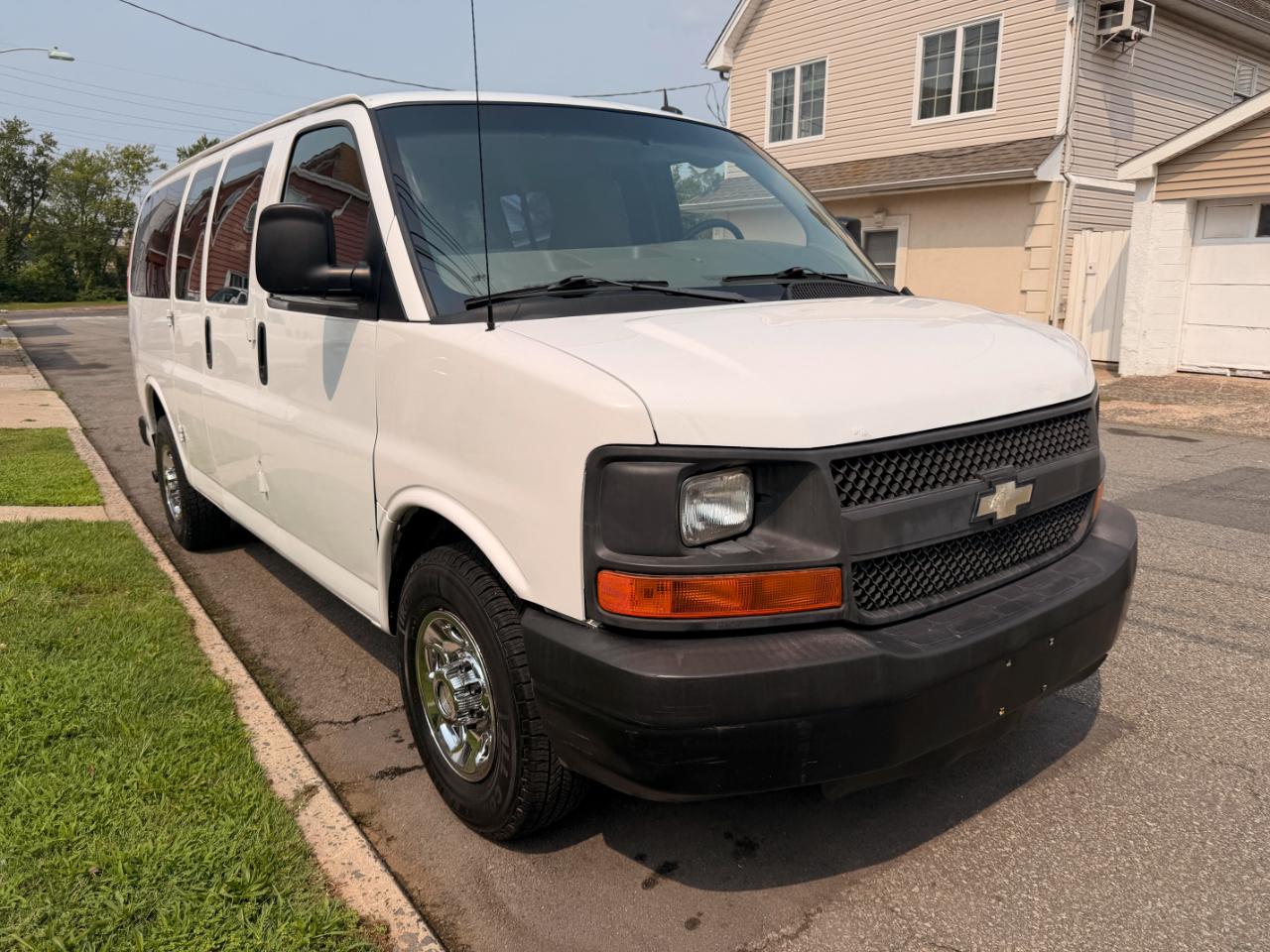 Chevrolet Express LS 2500 2012