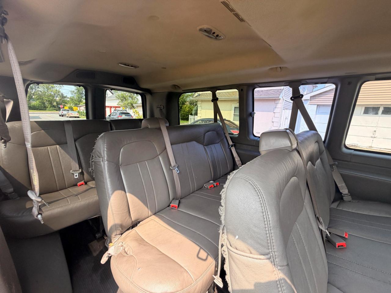 Chevrolet Express LS 2500 2012