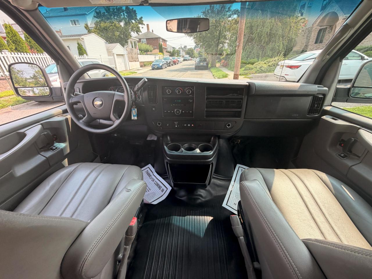 Chevrolet Express LS 2500 2012