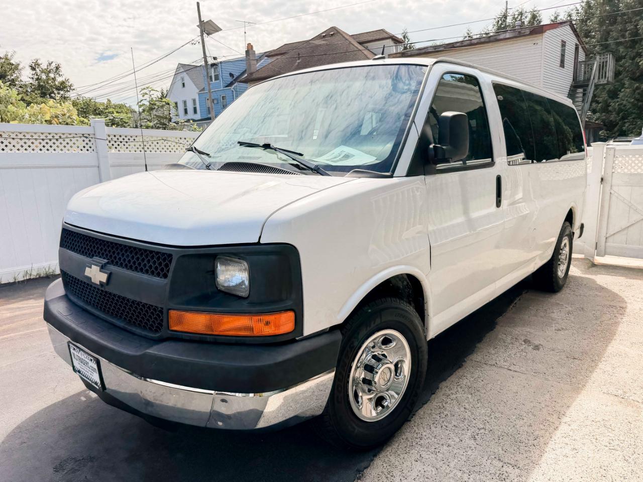 Chevrolet Express LS 2500 2012
