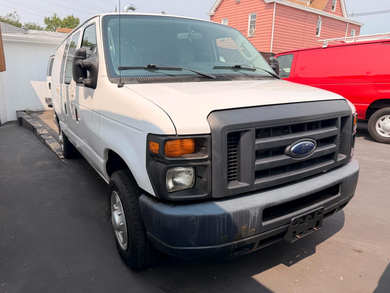 Ford Econoline E-150 2012