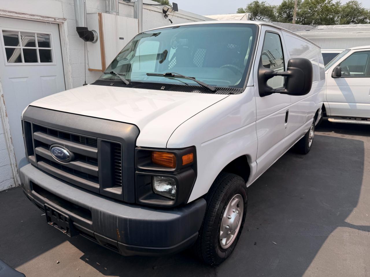 Ford Econoline E-150 2012