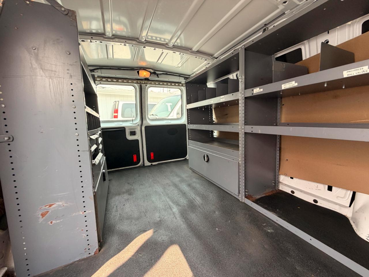 Ford Econoline E-150 2012