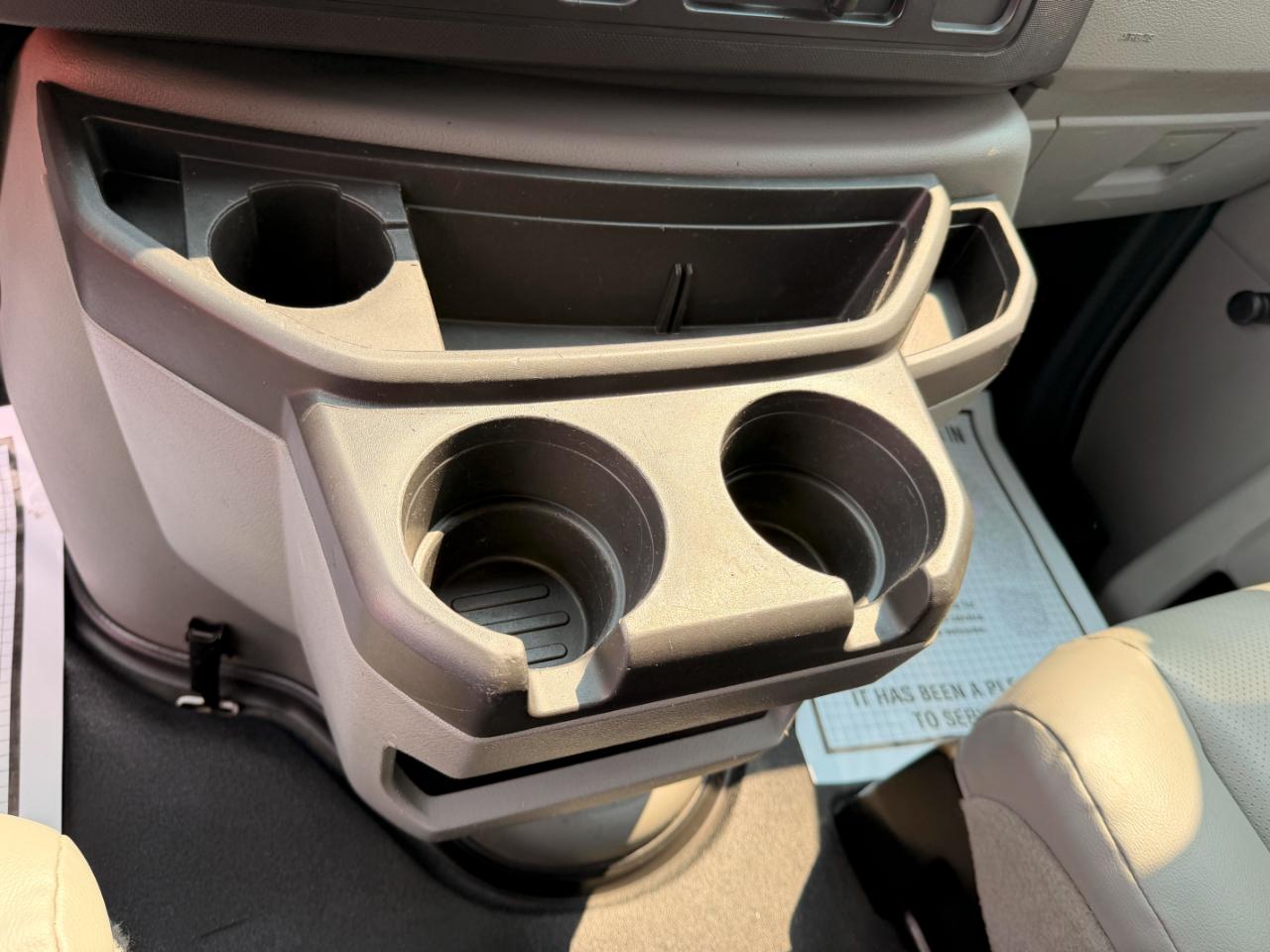 Ford Econoline E-150 2012