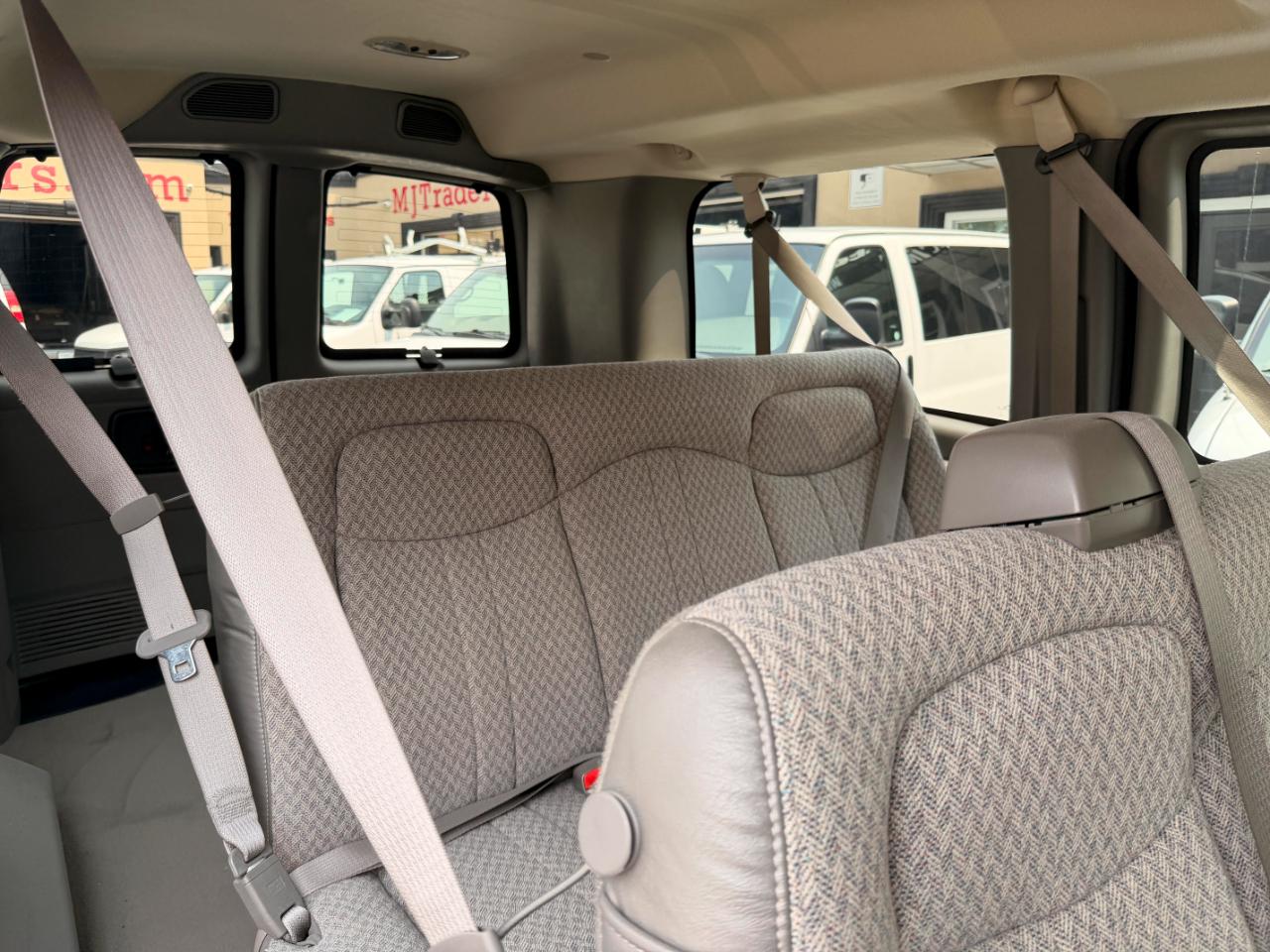 Chevrolet Express LS 1500 AWD 2007