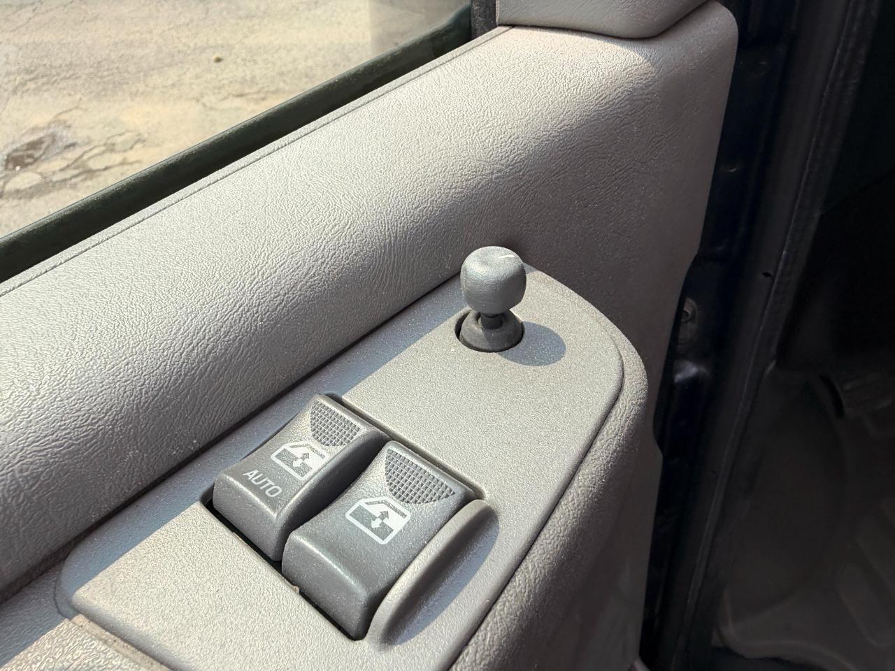 Chevrolet Express LS 1500 AWD 2007