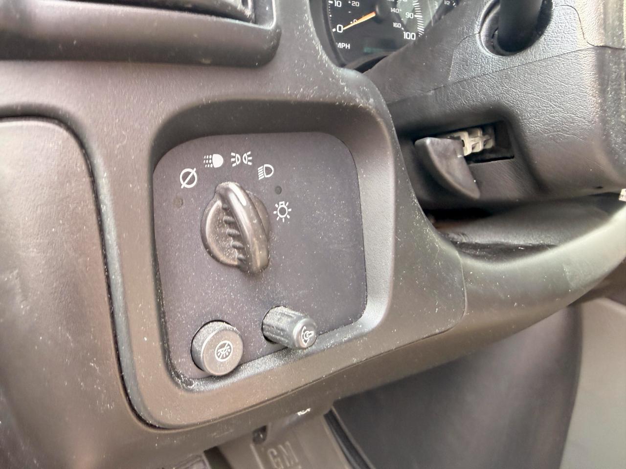 Chevrolet Express LS 1500 AWD 2007