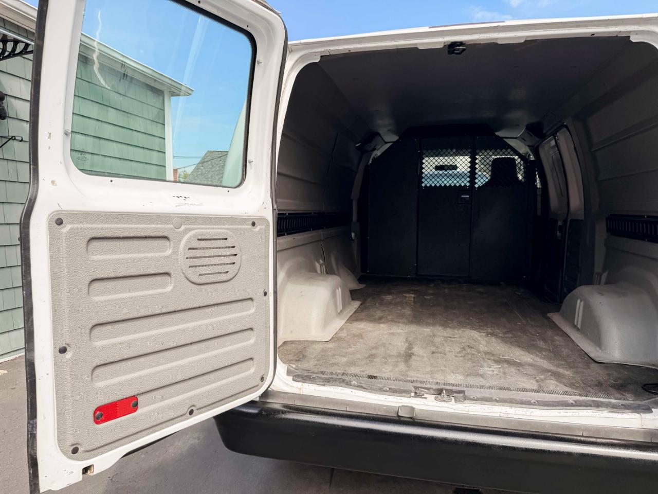 Ford Econoline E-150 2014