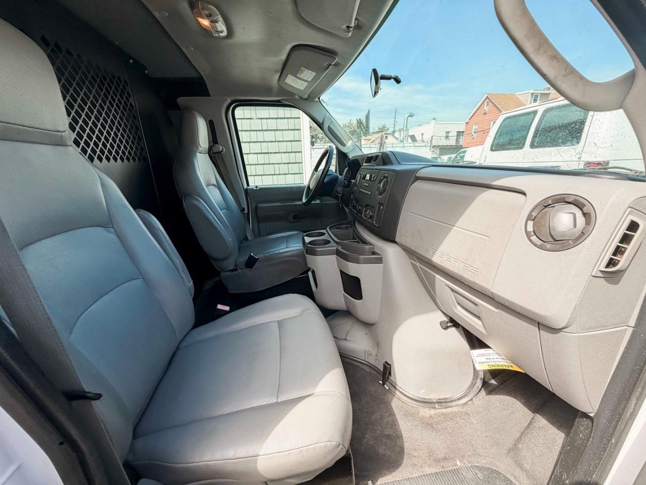 Ford Econoline E-150 2014