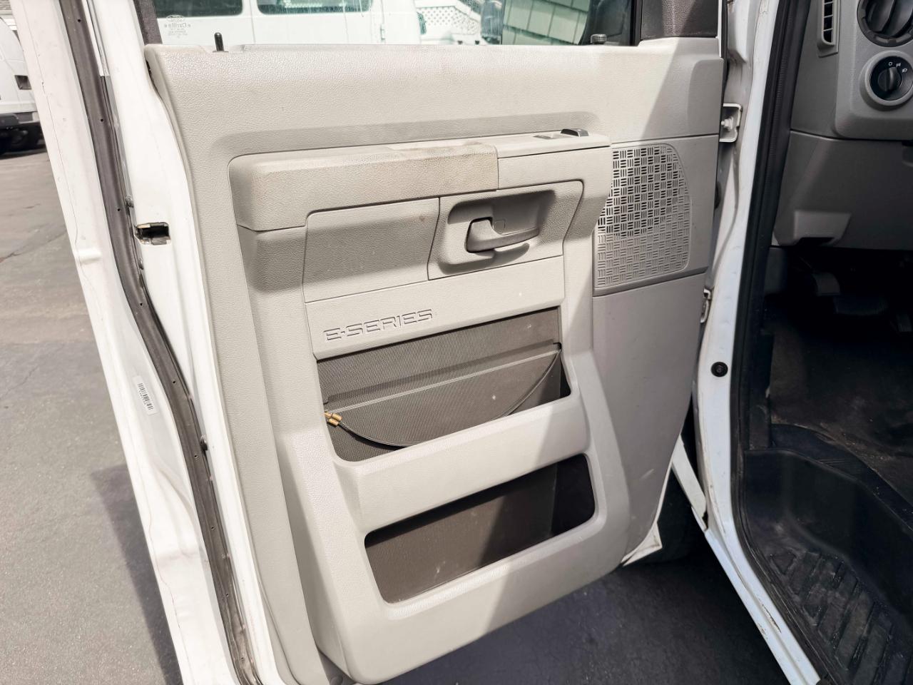 Ford Econoline E-150 2014
