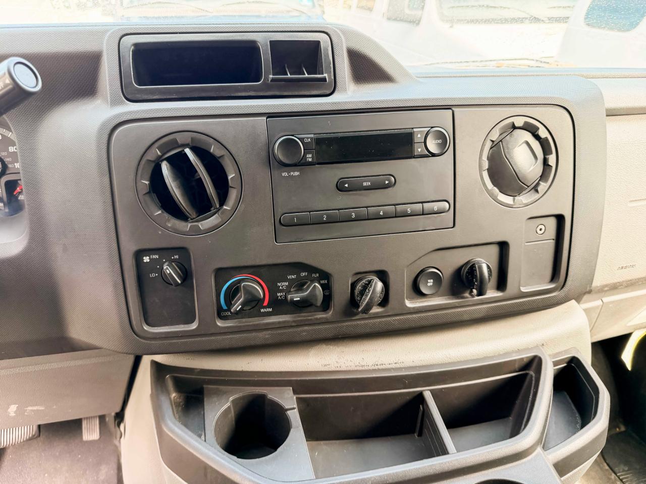 Ford Econoline E-150 2014