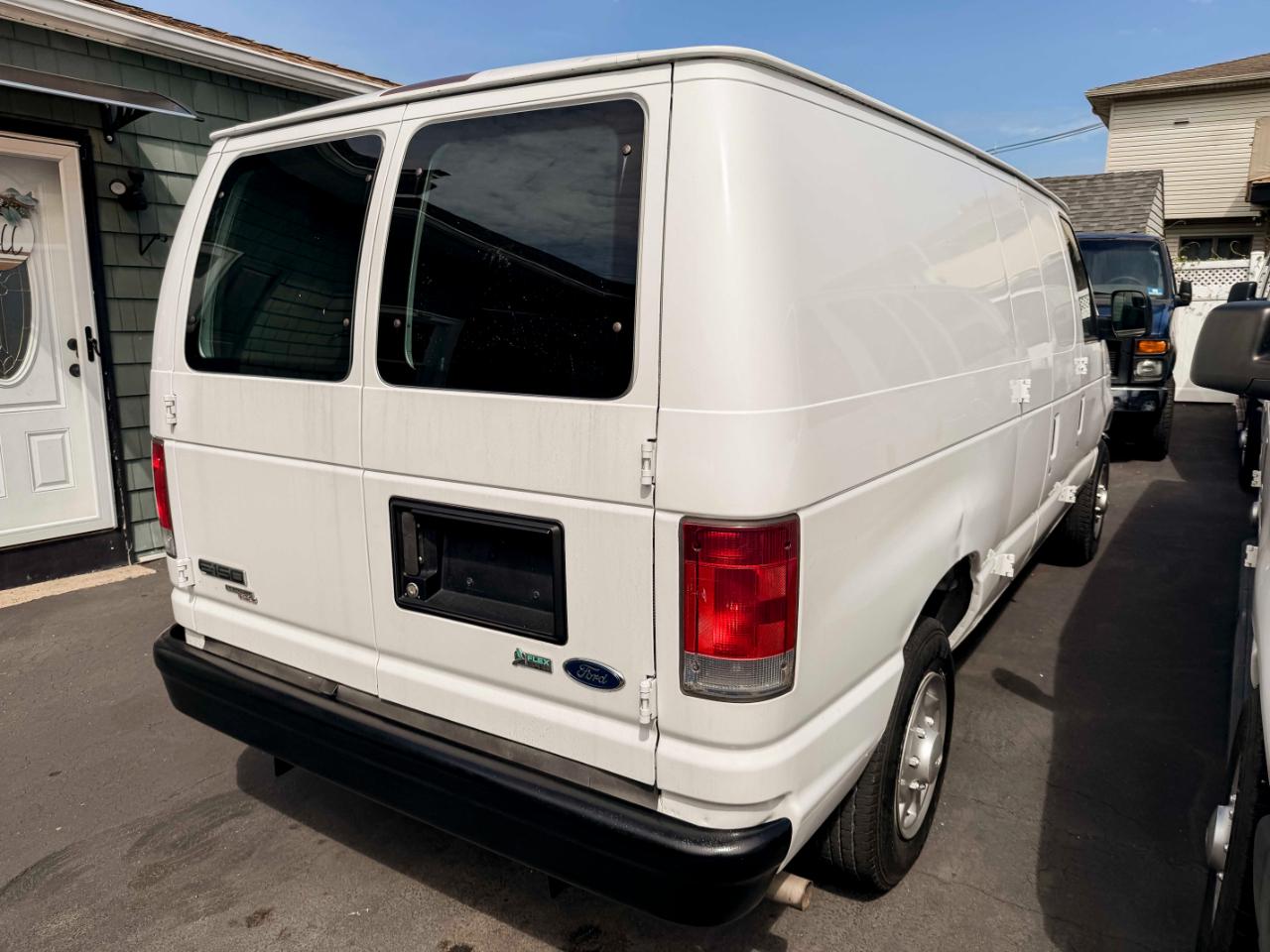 Ford Econoline E-150 2014