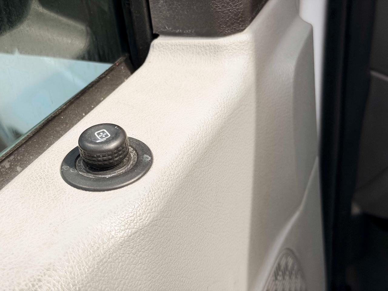 Ford Econoline E-150 2014
