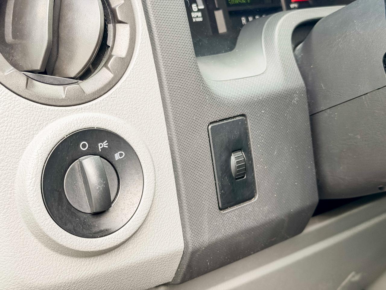 Ford Econoline E-150 2014
