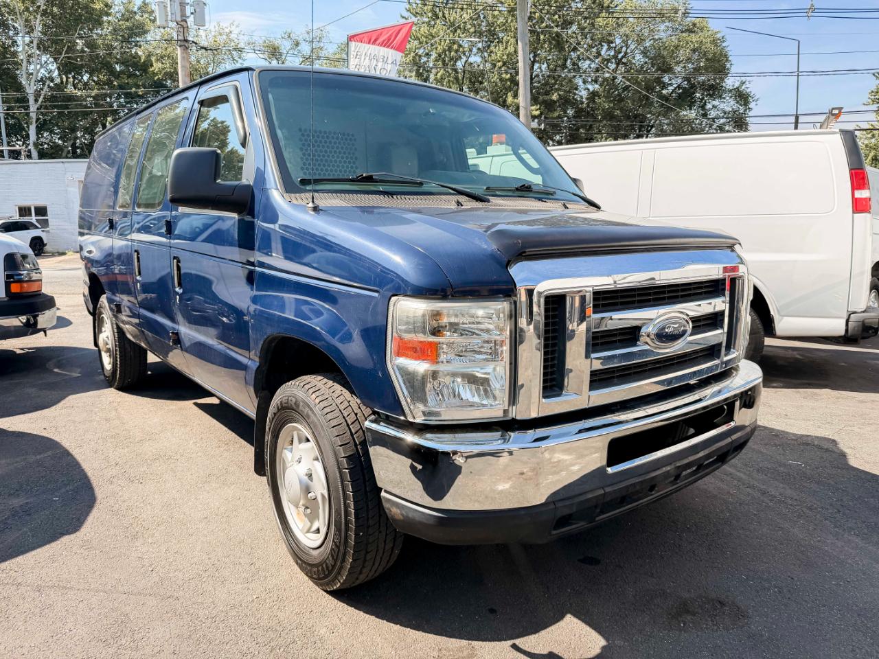 Ford Econoline E-250 2010