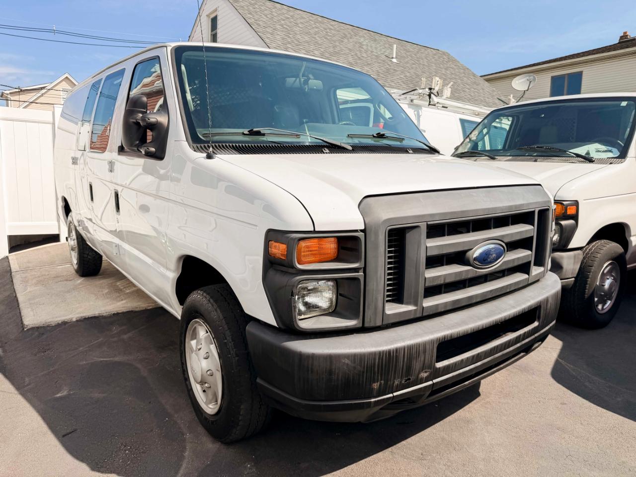 Ford Econoline E-150 2012