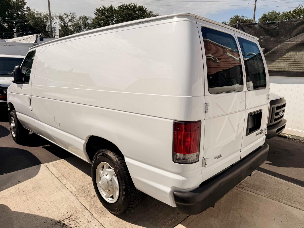 Ford Econoline E-150 2012