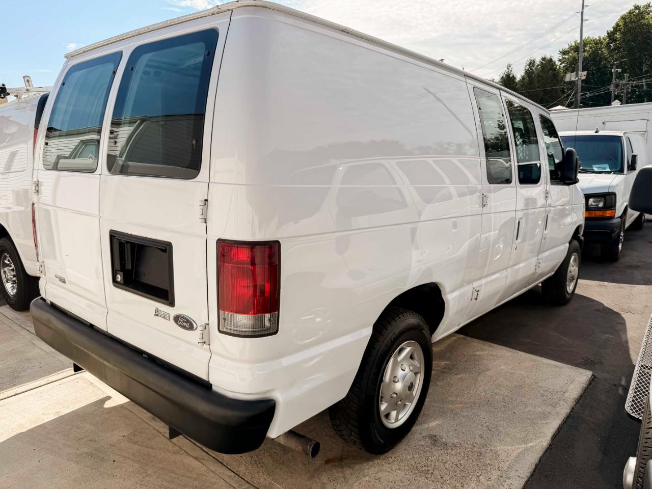 Ford Econoline E-150 2012