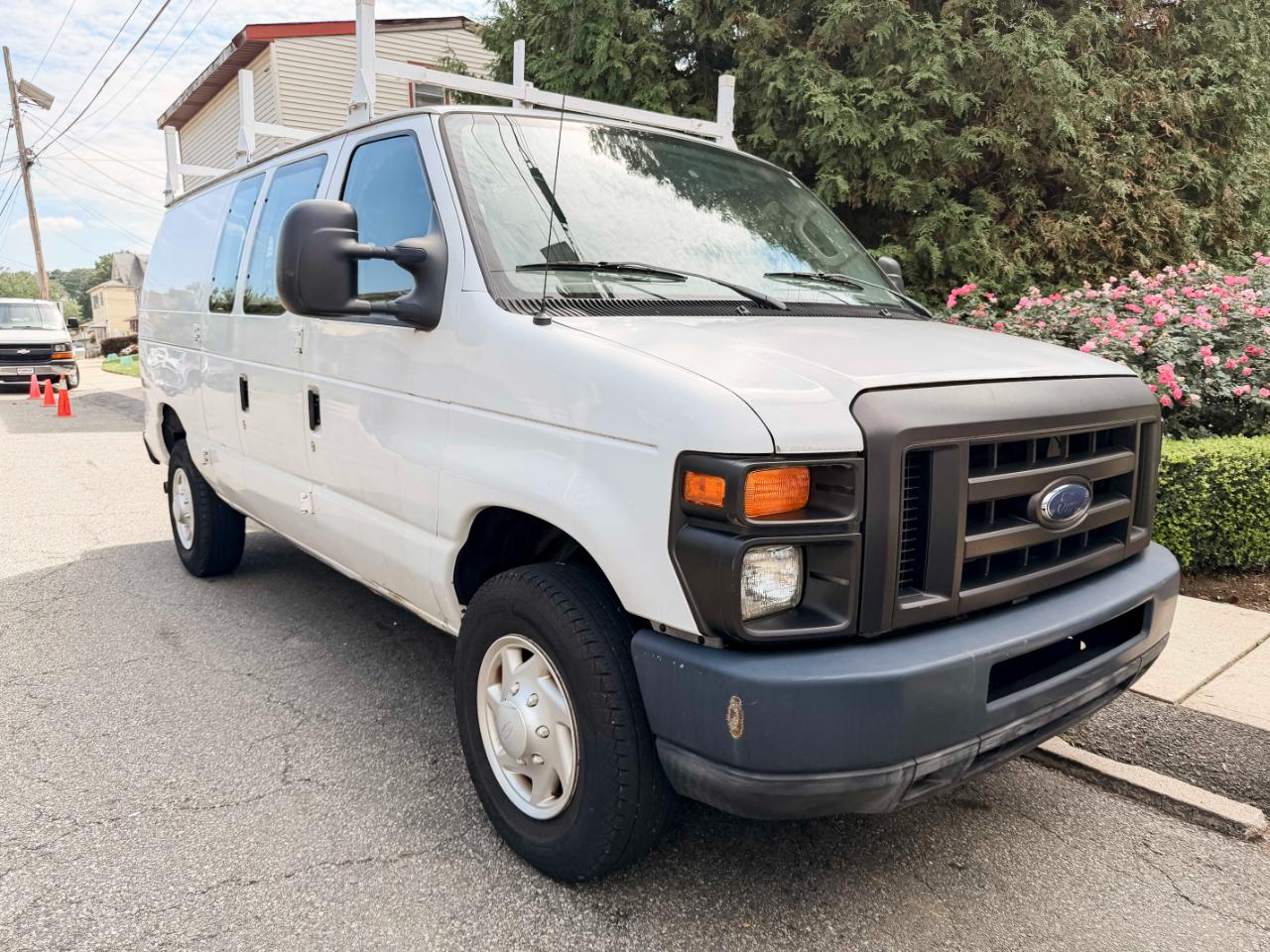 Ford Econoline E-350 Super Duty 2009