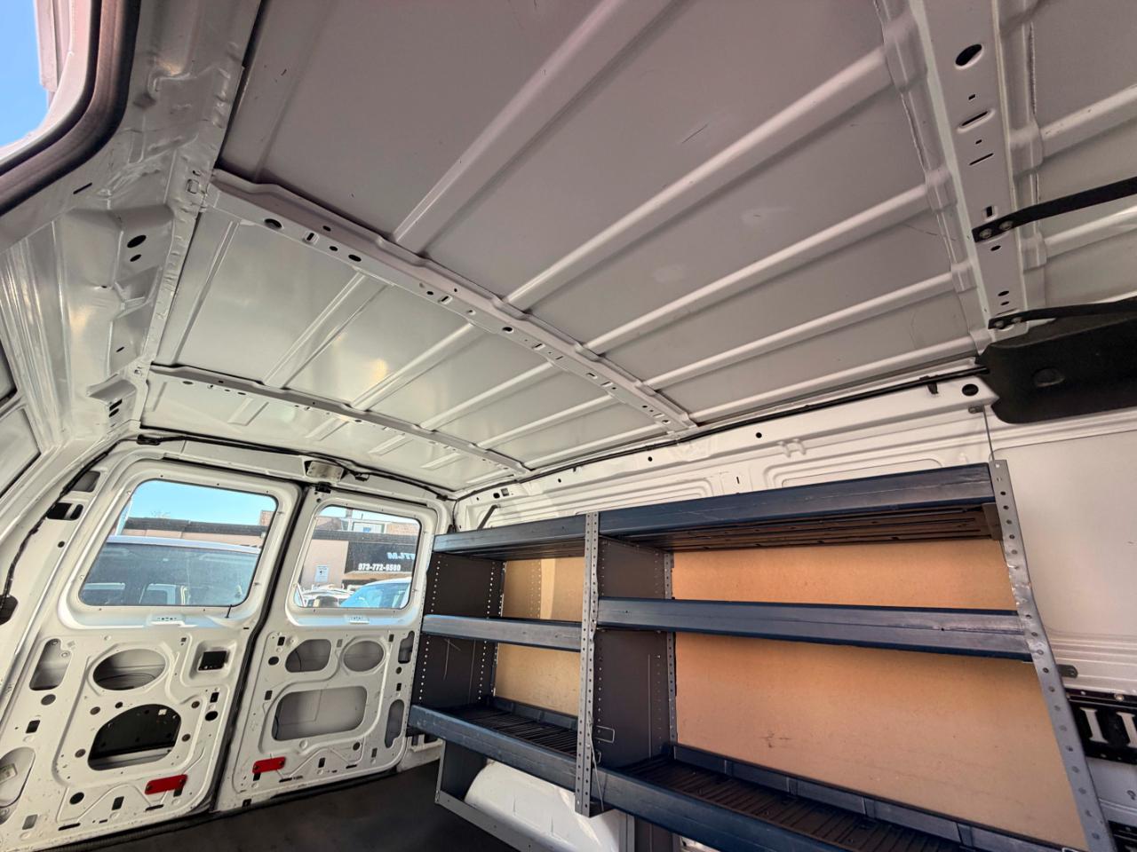 Ford Econoline E-350 Super Duty 2009