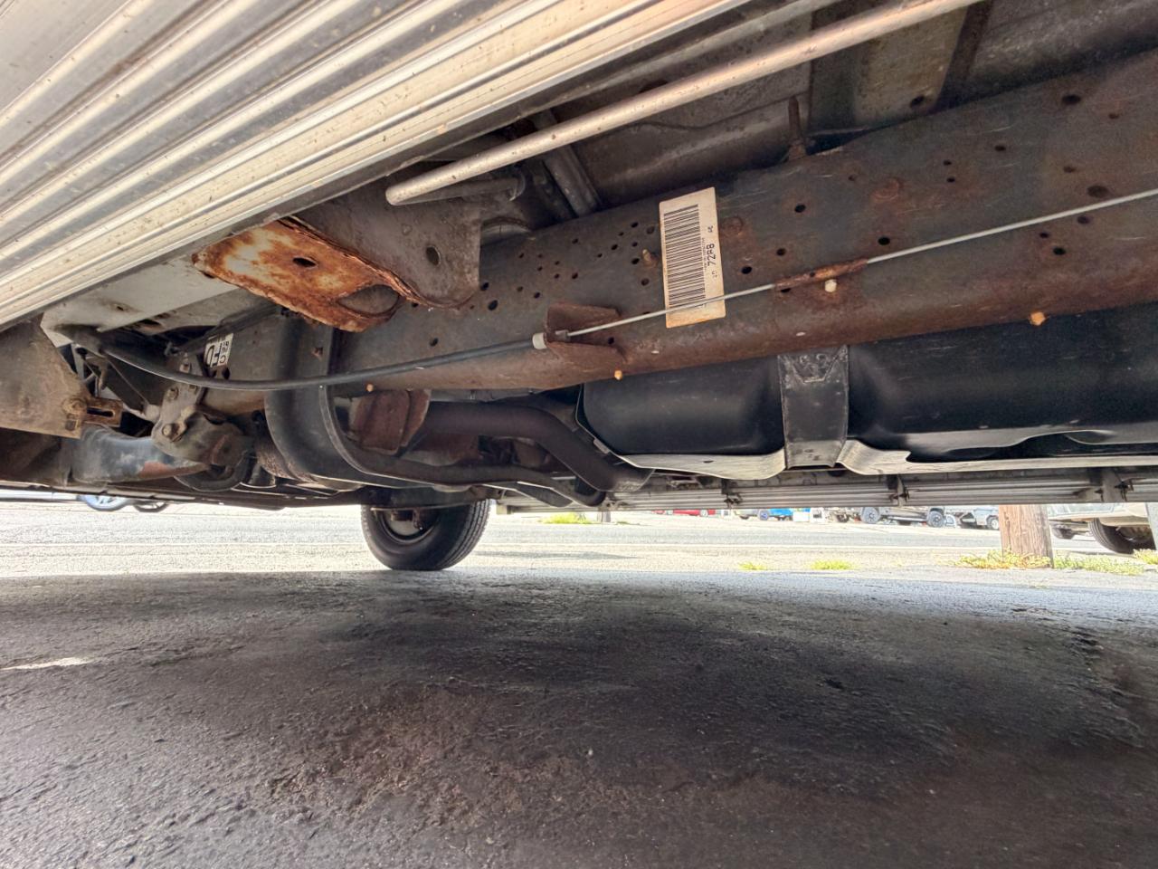 Ford Econoline E-350 XL Super Duty 2011