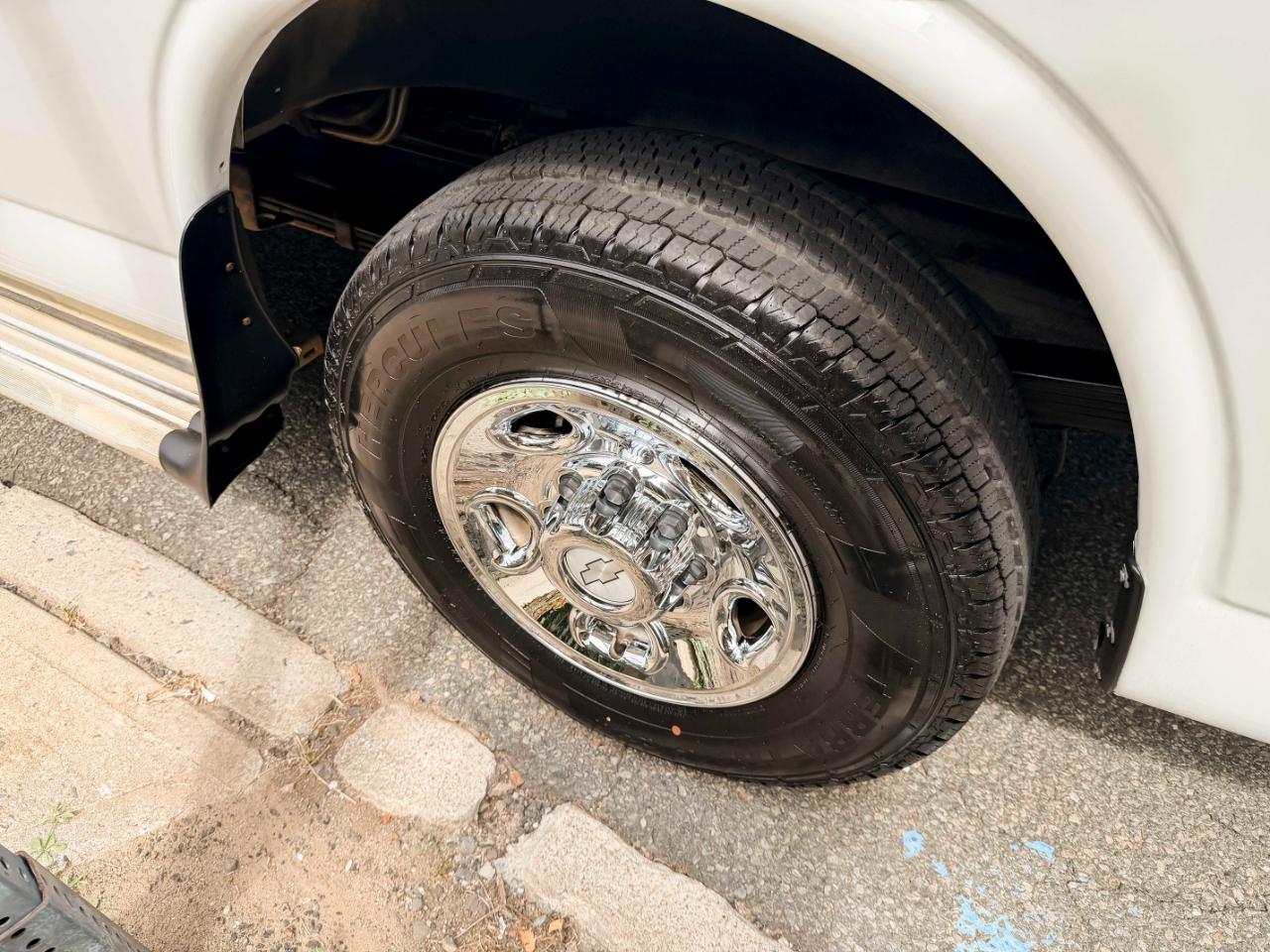 Chevrolet Express LT 3500 2008