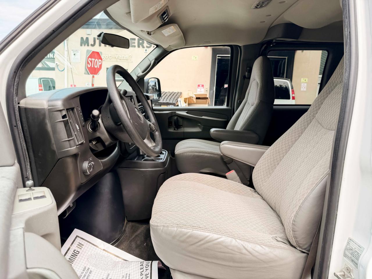 Chevrolet Express LT 3500 2008