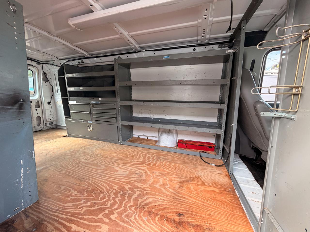 Ford Econoline E350 Super Duty Extended 2008