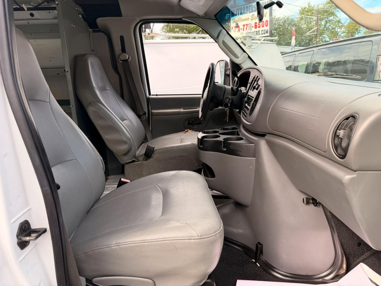 Ford Econoline E350 Super Duty Extended 2008