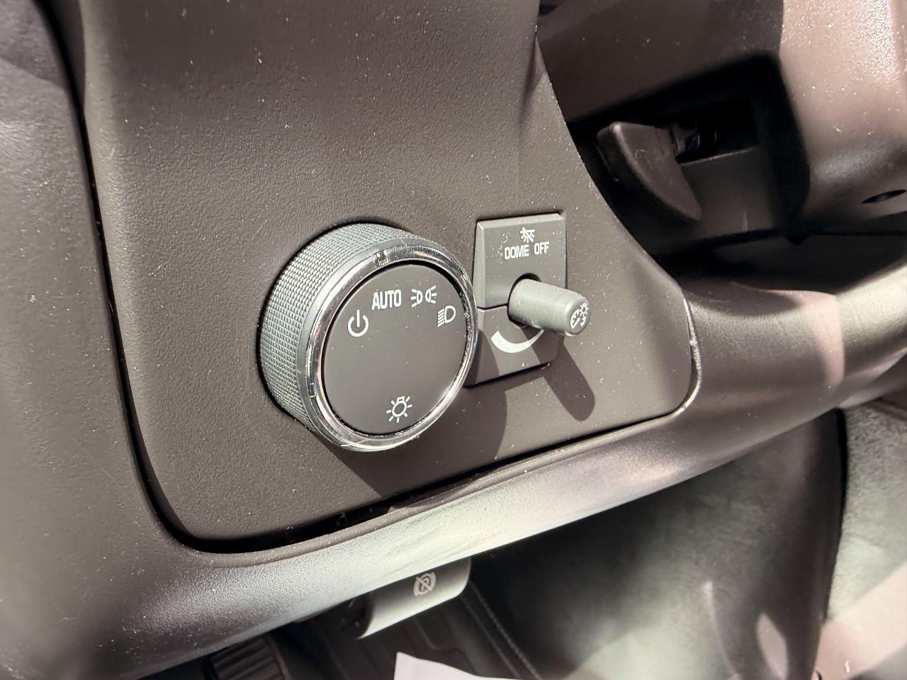 Chevrolet Express LS 3500 2010
