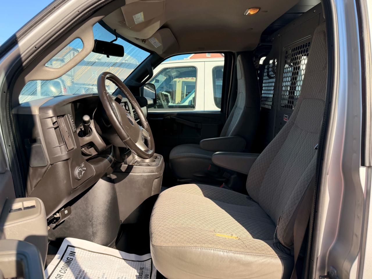 GMC Savana G3500 Cargo Ext 2019