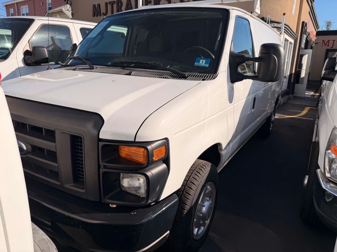 Ford Econoline E-150 2010